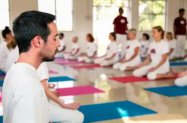 Arhanta Yoga - best yoga instructor certification
