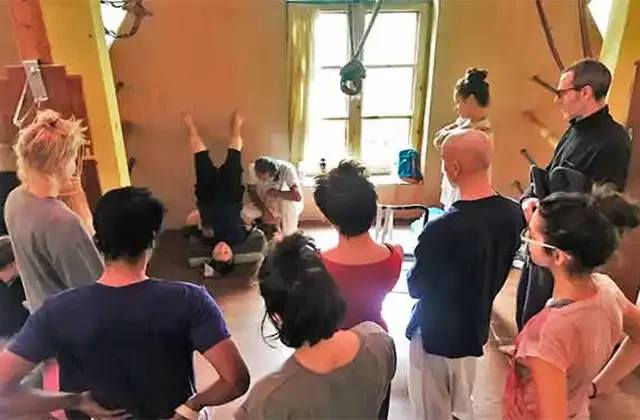 Himalayan Iyengar Yoga Centre -yoga teacher training dharamshala